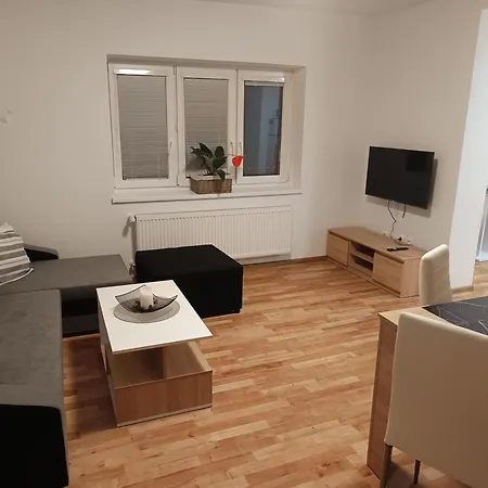 Gabriela Apartamento *